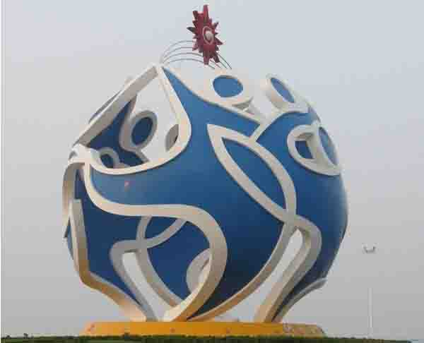 山東青島大型不銹鋼球雕塑工程