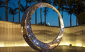 為什么不銹鋼圓環雕塑深受大家喜愛？